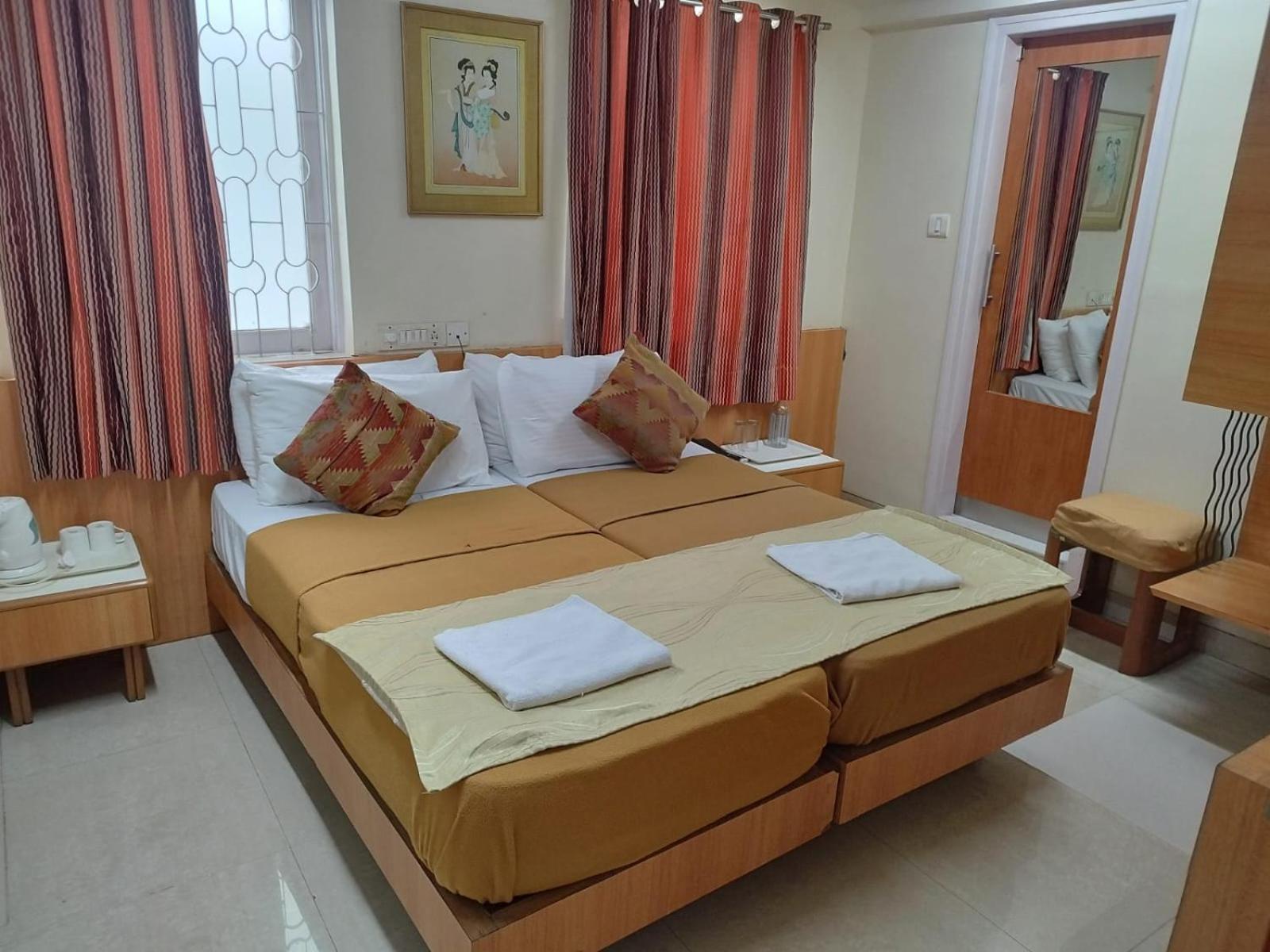 Empire Hotel 孟买 外观 照片